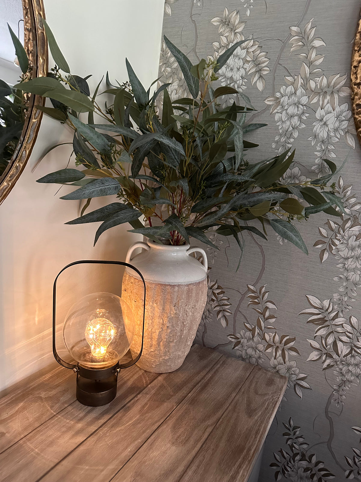 Candle Holders & Battery Lights