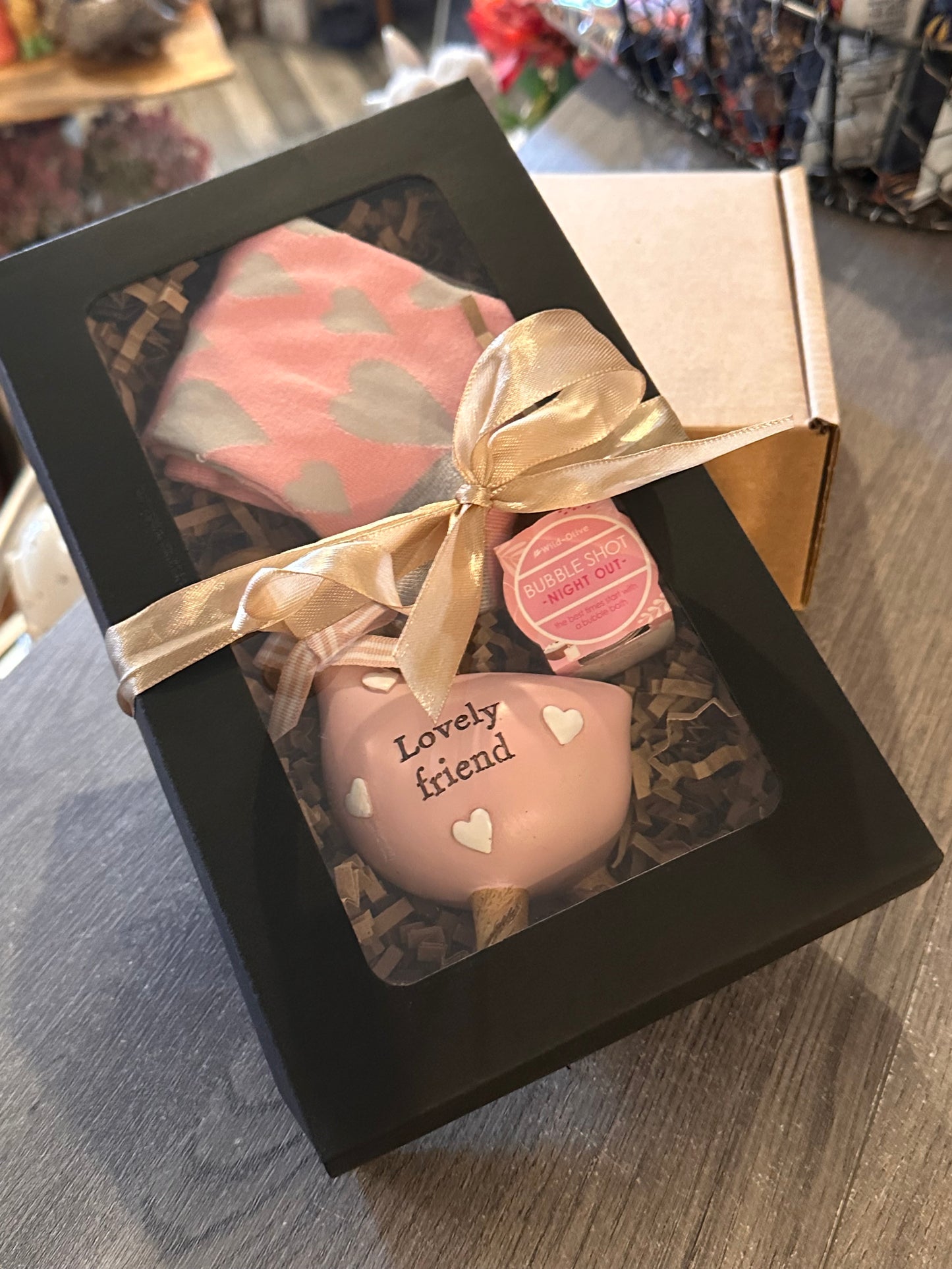 Friend Gift Boxes with Pink Duck
