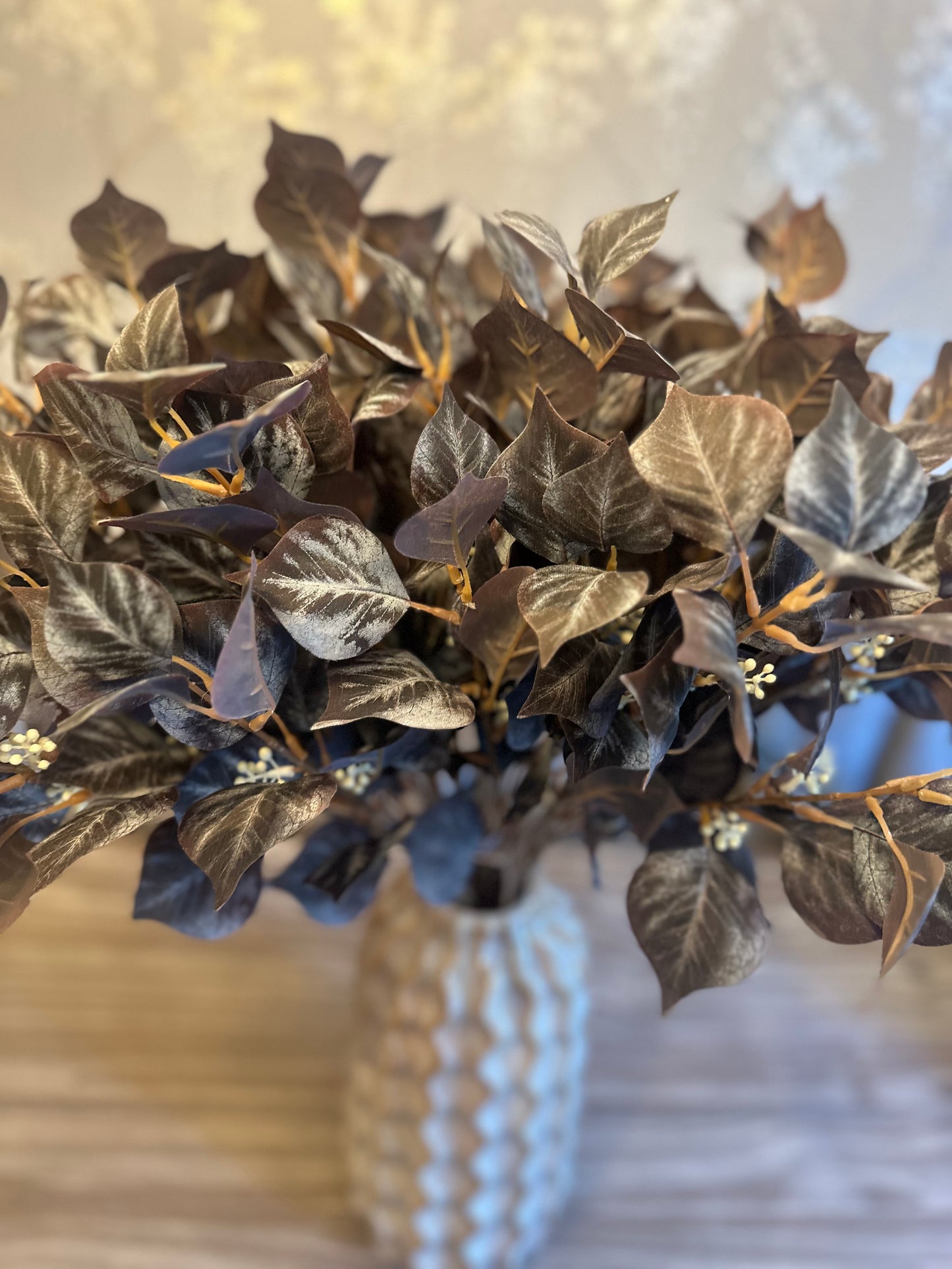 Noah Leaf Spray - Burgundy