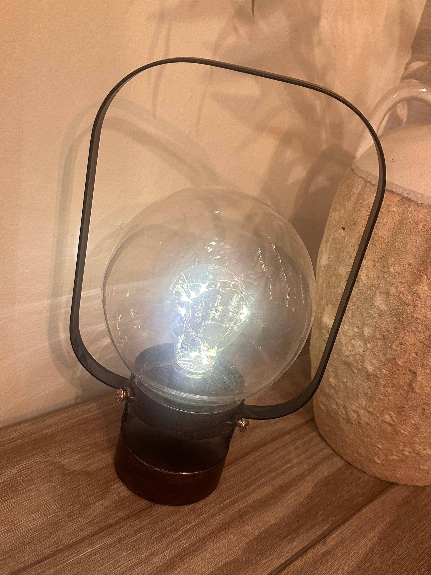 Metal Bulb Lamp