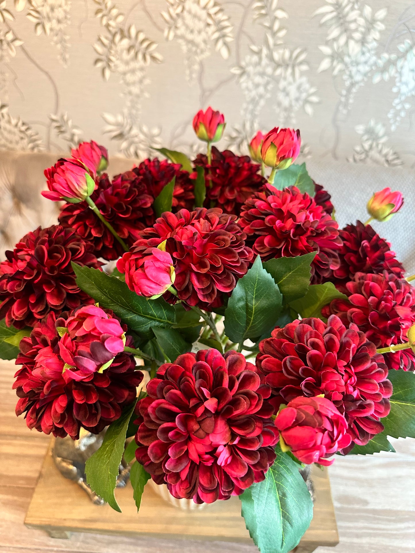 Dahlia Pom Pom Stem