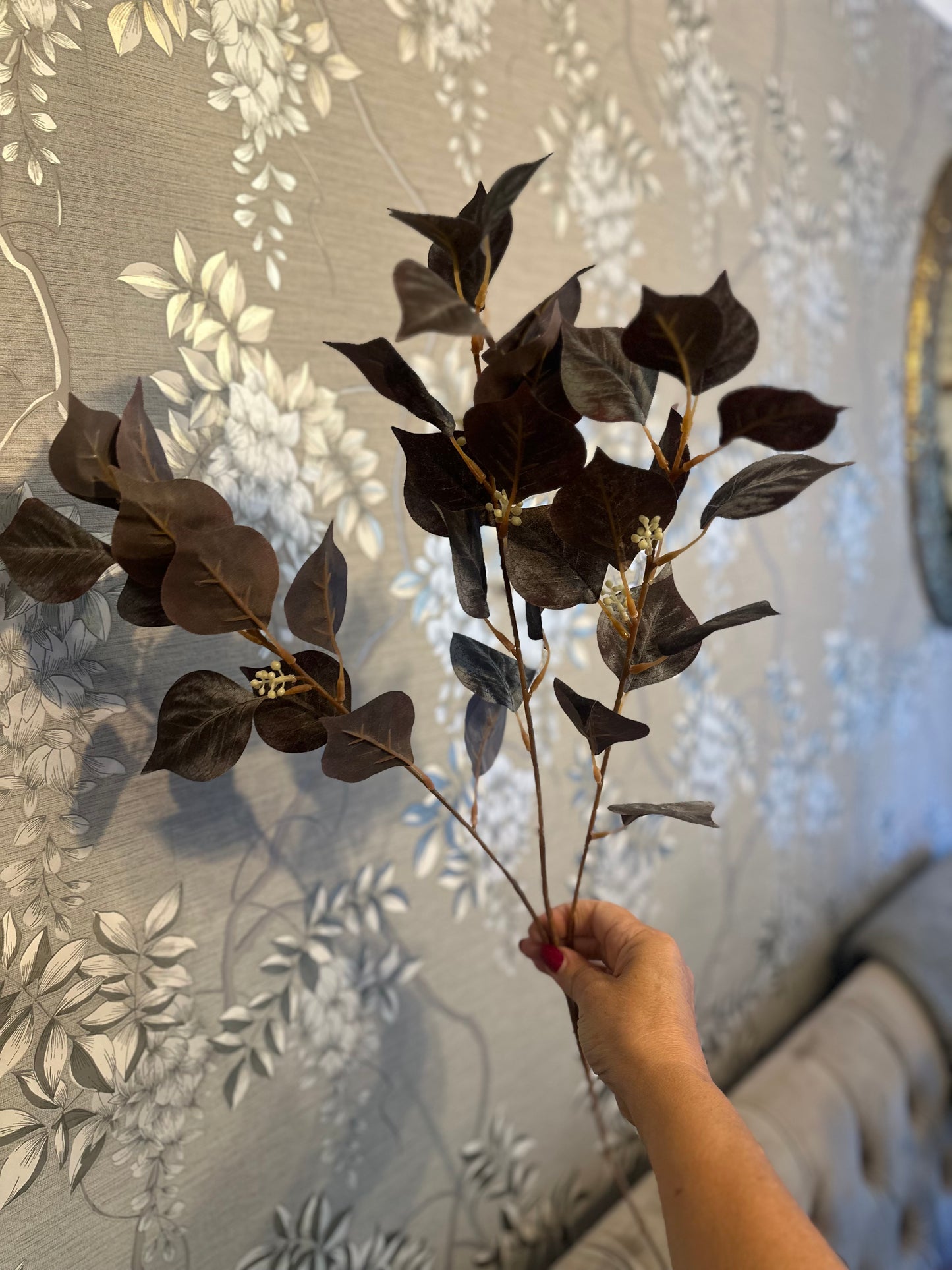 Noah Leaf Spray - Burgundy