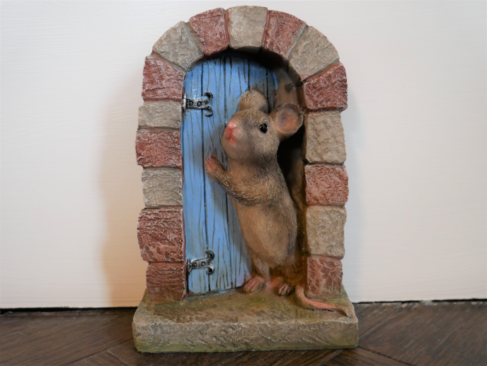 Decorative Mouse Door